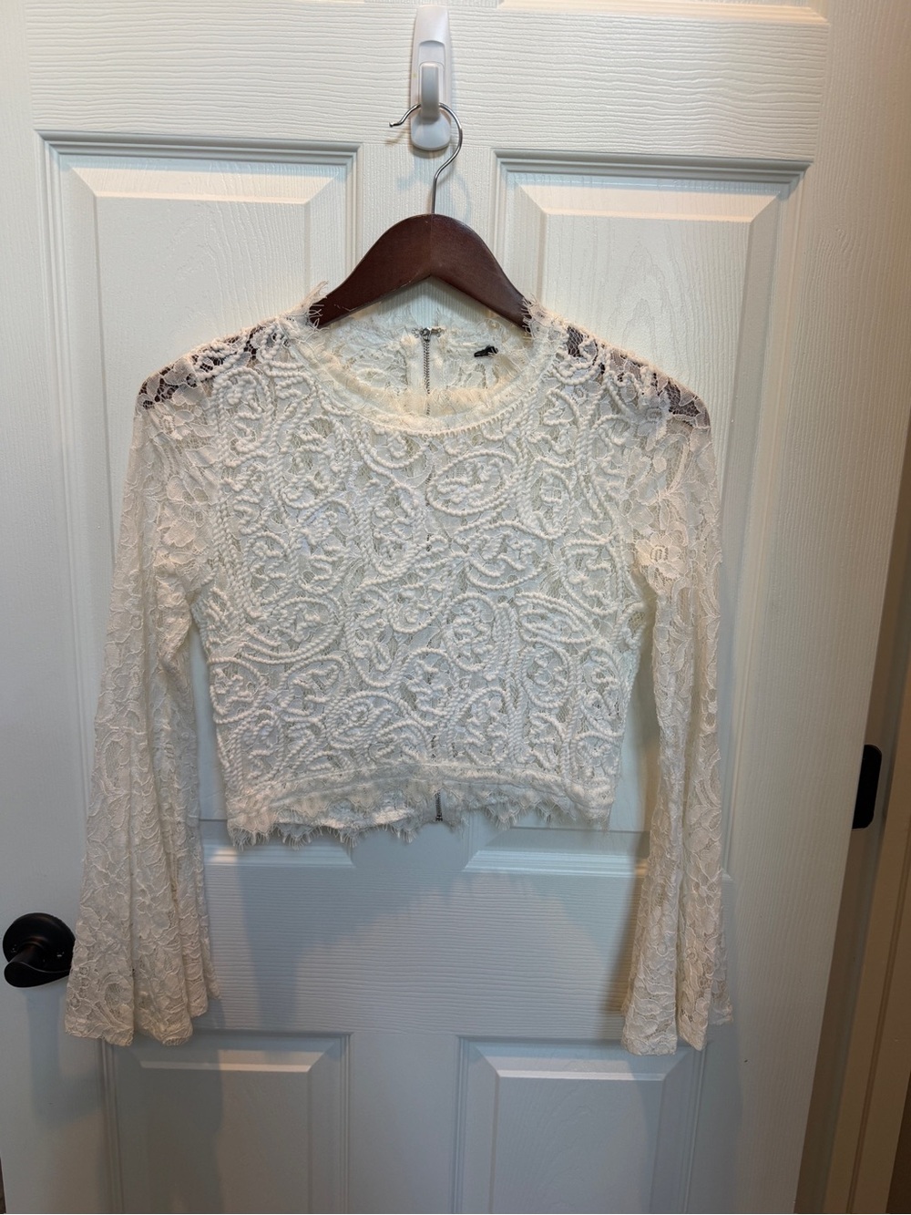 Windsor Boho Ivory Crochet Lace Crop Top with Flared Bell Sleeves - Picture 3 of 10